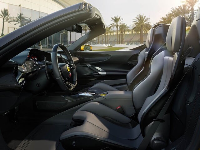 khoang-cabin-xe-ferrari-sf90-spider
