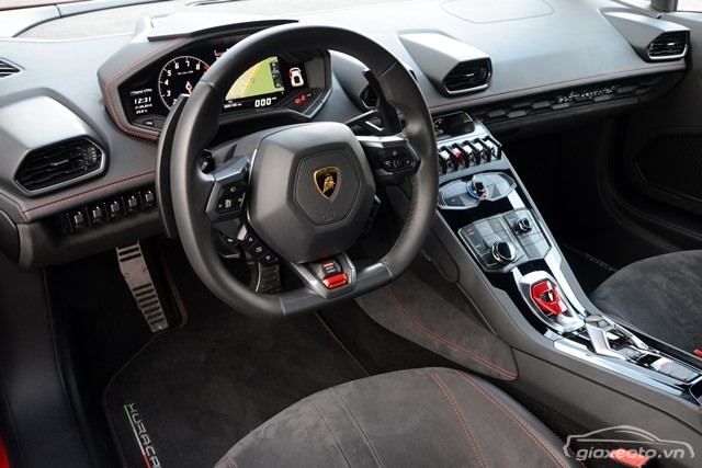khoang-lai-lamborghini-huracan-lp580-2