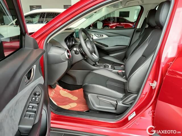 khoang-lai-xe-mazda-cx3-2024