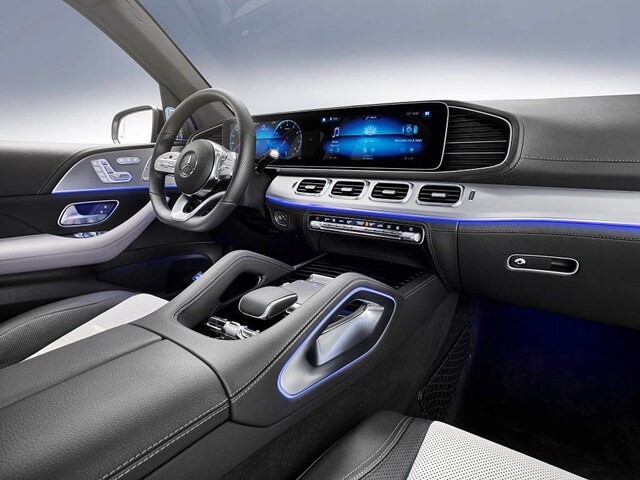 khoang-lai-xe-mercedes-benz-gle-450-4matic
