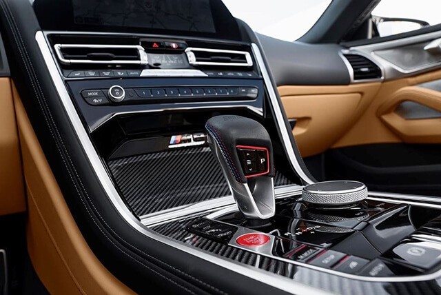 dieu khien trung tam bmw m8