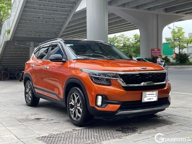 kia-seltos-2020-1_4premium-mau-cam