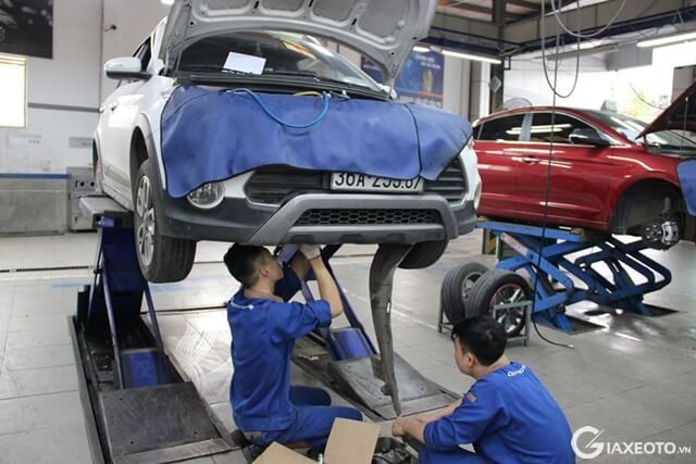 ky-thuat-vien-hyundai-ha-dong