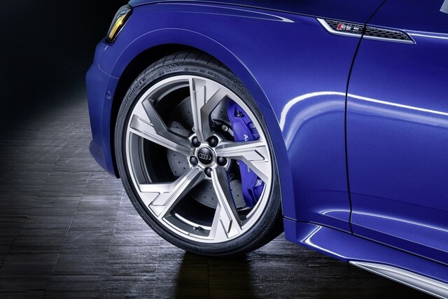 la-zang-Audi-RS5-2021