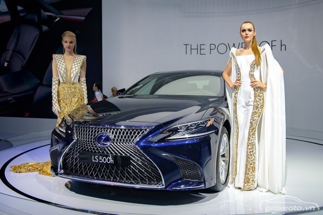 lexus-ls500h-ra-mat-tai-viet-nam