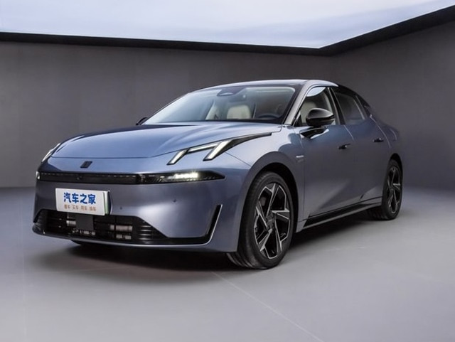 lynk-co-07-ra-mat