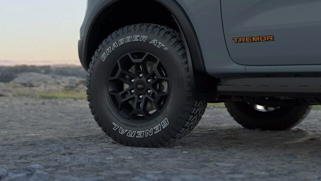 mam-xe-ford-everest-tremor