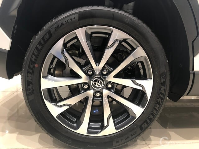 mam-xe-toyota-corolla-cross-1_8v-2022