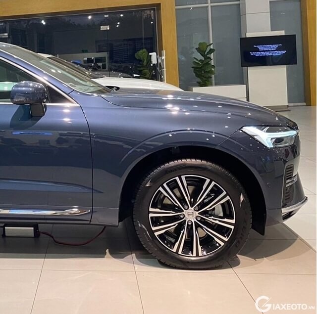 mam-xe-volvo-xc60