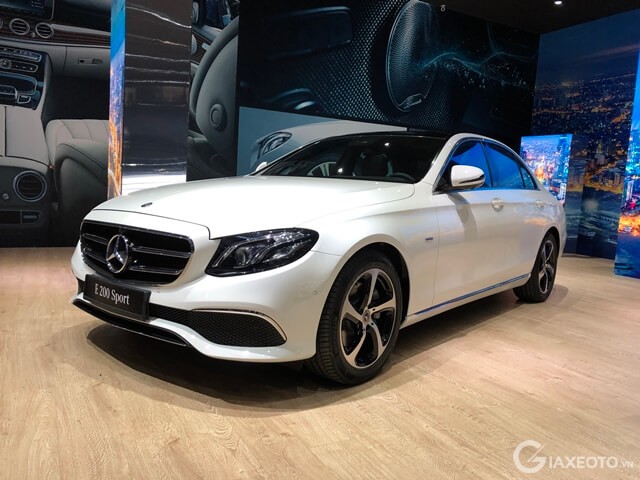 mercedes-benz-e200-sport-gia-bao-nhieu