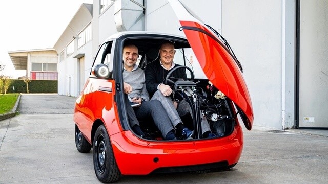 mini-suv-01-cua