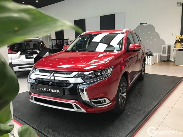 mitsubishi-outlander-2022-mau-do