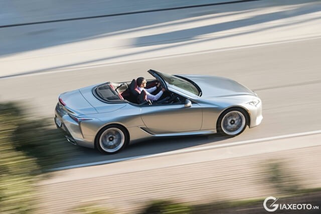 mui-xe-lexus-lc-500-convertible