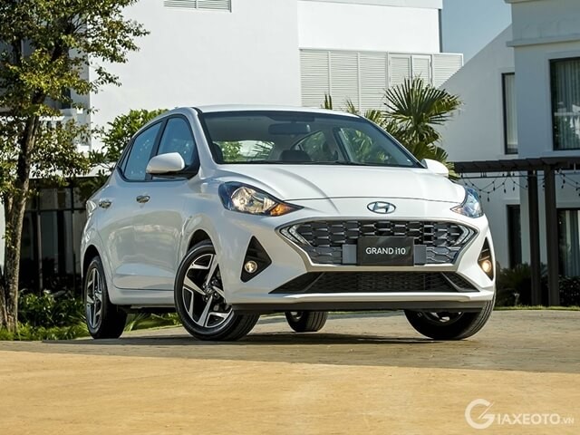 ngoai-that-hyundai-i10-sedan
