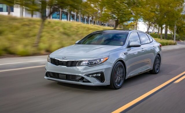 ngoai-that-kia-optima
