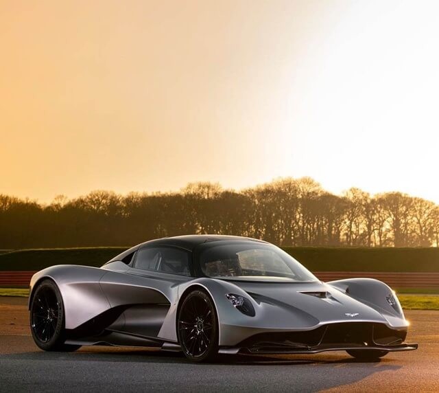 ngoai-that-xe-aston-martin-valhalla