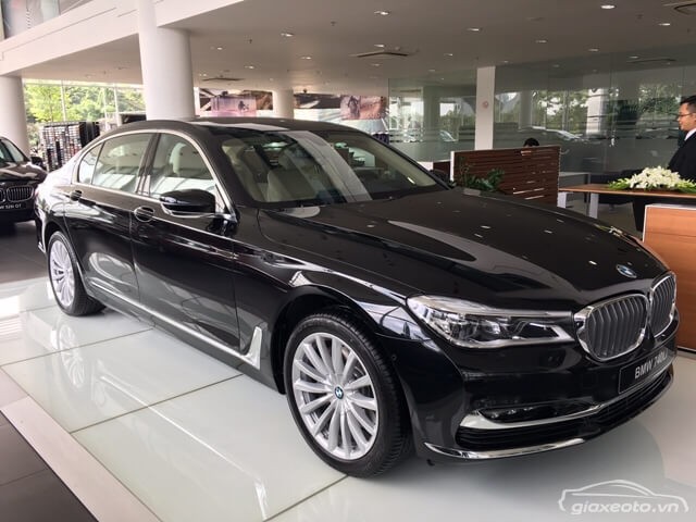 ngoai-that-xe-bmw-740li