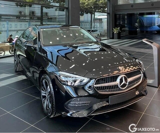 ngoai-that-xe-mercedes-benz-c200