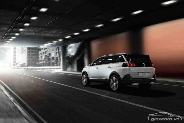 ngoai-that-xe-peugeot-5008