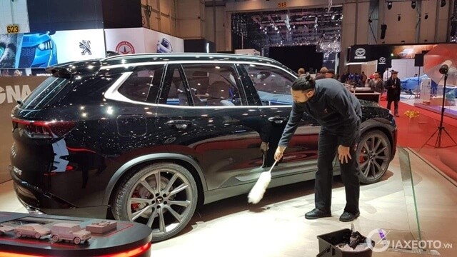 ngoai-that-xe-vinfast-lux-v8