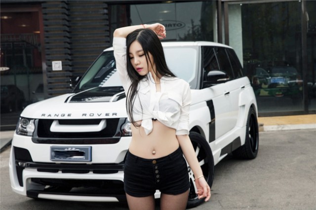 nguoi-mau-va-range-rover