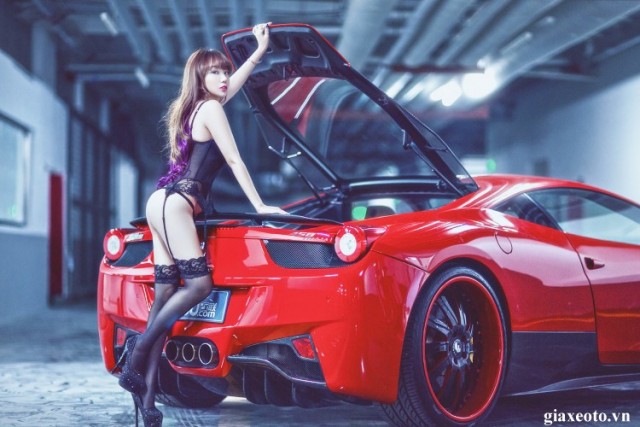 nguoi-mau-va-xe-ferrari4