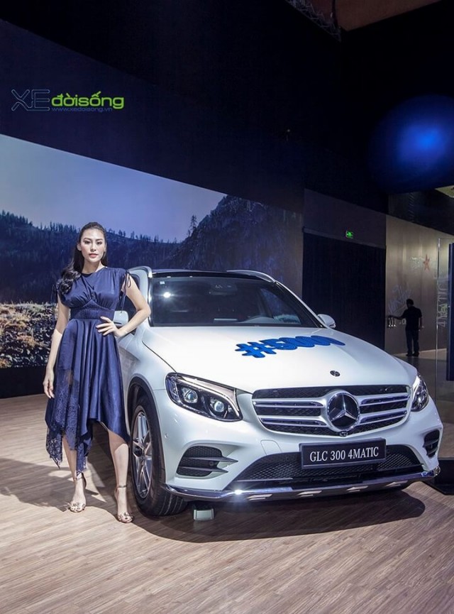 nguoi-mau-xe-hoi-viet-nam-va-xe-mercedes-glc-300
