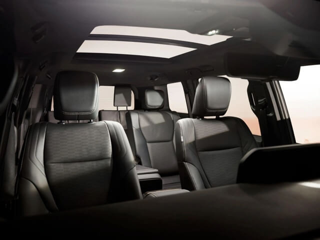 noi-that-toyota-prado-2024-7-cho