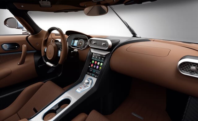 noi-that-xe-Koenigsegg-Regera