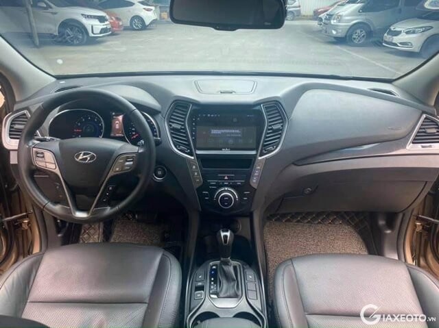 noi-that-xe-hyundai-santafe-cu-2015-2016