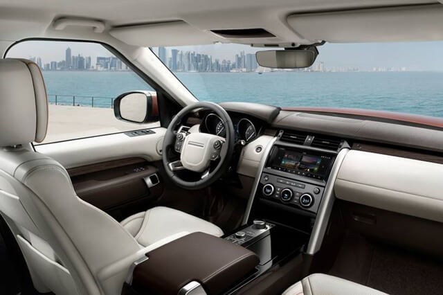 noi-that-xe-land-rover-discovery