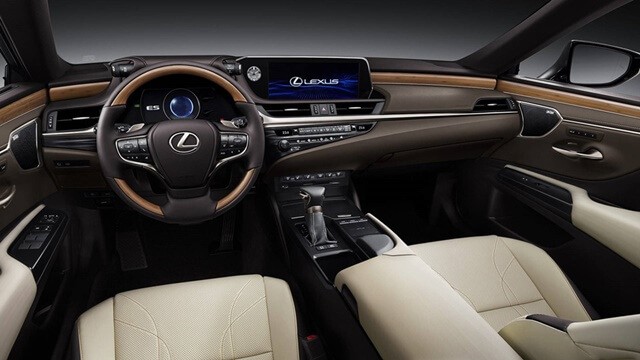 noi-that-xe-lexus-es300-es300h
