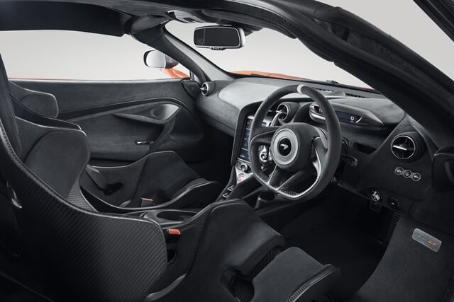 noi-that-xe-mclaren-765lt