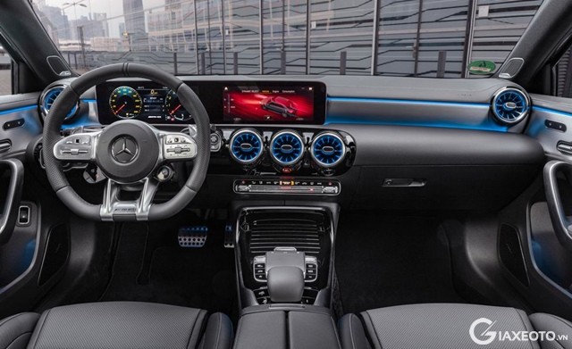 noi-that-xe-mercedes-amg-a35-4matic