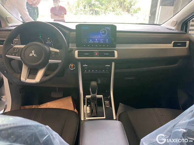 noi-that-xe-mitsubishi-xpander-2023