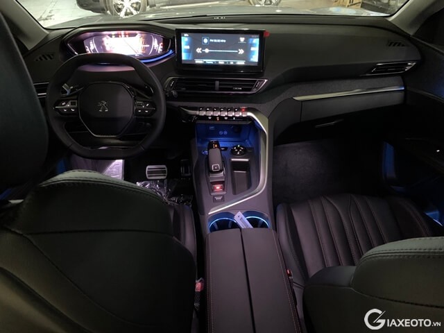noi-that-xe-peugeot-3008