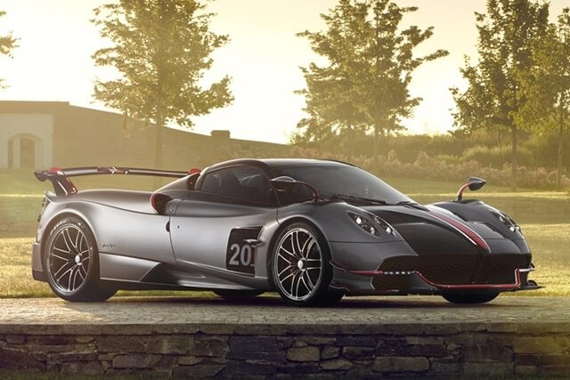 pagani-huayra-bc-roadster-gia-bao-nhieu