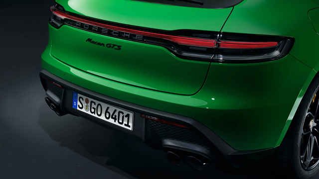 porsche-macan-ban-xang-den-hau