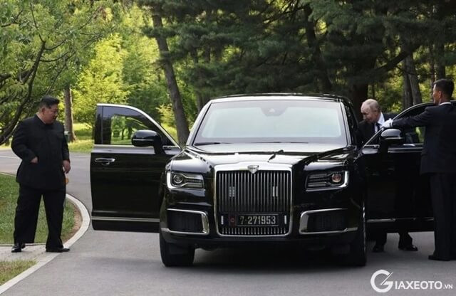putin-tang-xe-aurus-senat-cho-kim-jong-un