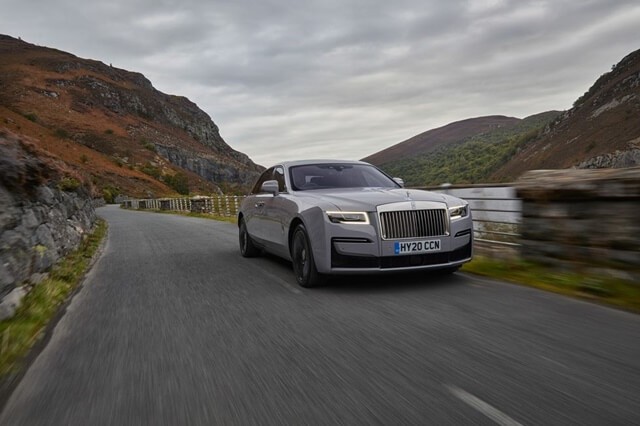 rolls-royce-ghost-2021-gia-bao-nhieu
