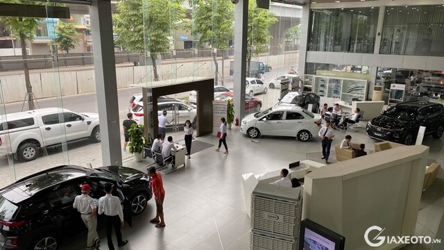 showroom-hyundai-pham-van-dong