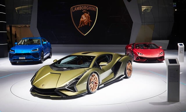 sieu-xe-lamborghini-sian-ra-mat