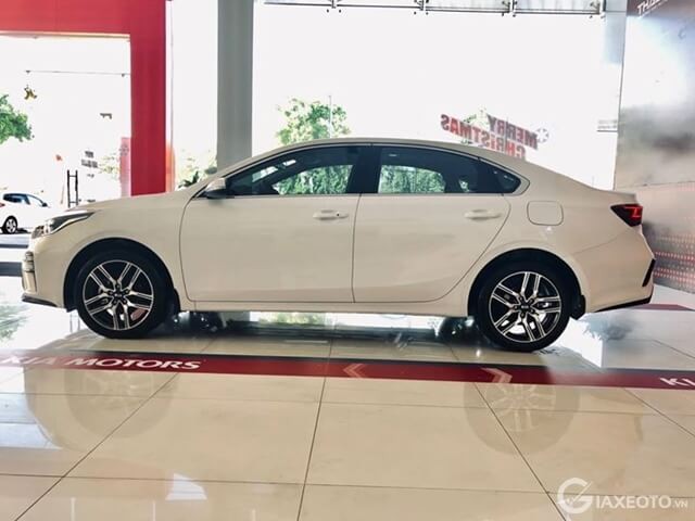 than-xe-kia-cerato