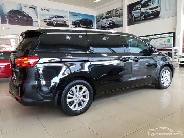than-xe-kia-sedona