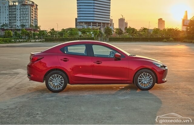 than-xe-mazda-2-sedan