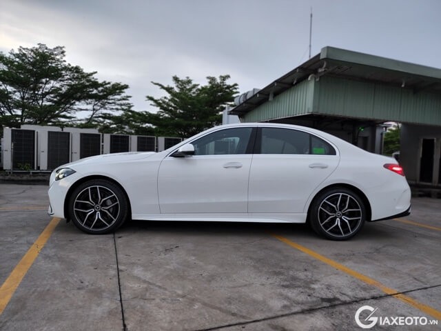 than-xe-mercedes-c300-amg-first-edition
