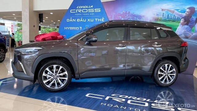 than-xe-toyota-corolla-cross-1_8v-2022
