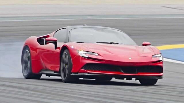 thiet-ke-sieu-xe-ferrari-sf90-stradale-plug-in-hybrid