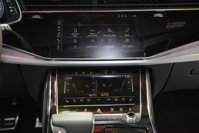 tien-nghi-xe-Audi-Q8