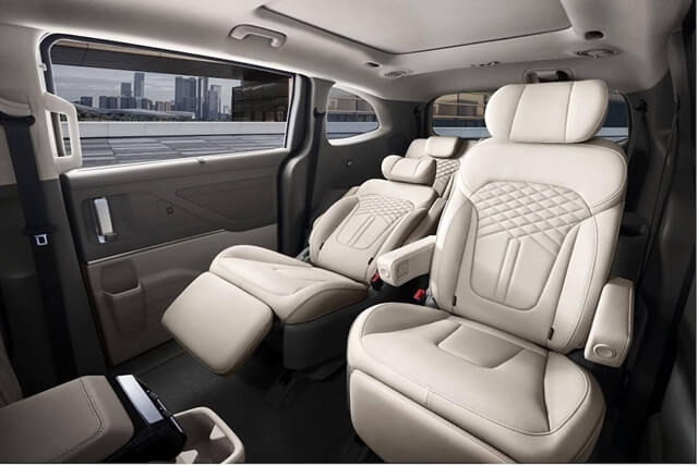 tien-nghi-xe-hyundai-custo-facelift